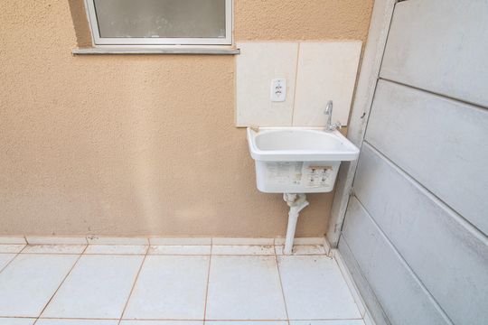 Área de Serviço de casa de condomínio à venda com 2 quartos, 65m² em Jardim São Sebastiao, Hortolândia