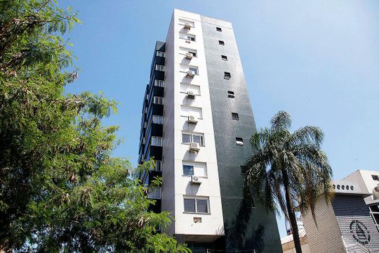 Fachada de apartamento à venda com 3 quartos, 91m² em Rio Branco, Porto Alegre