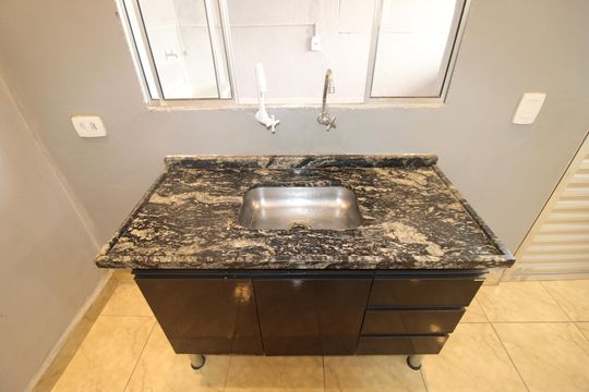 Sala/Cozinha de casa para alugar com 2 quartos, 55m² em Vila Jacuí, São Paulo