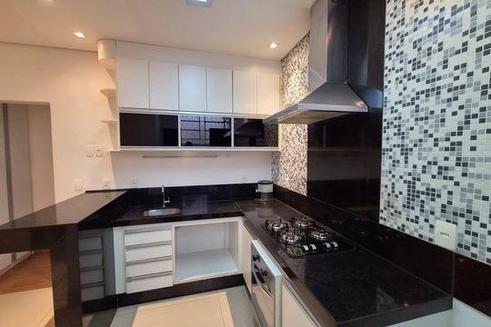 Apartamento à venda com 2 quartos, 90m² em Serra, Belo Horizonte