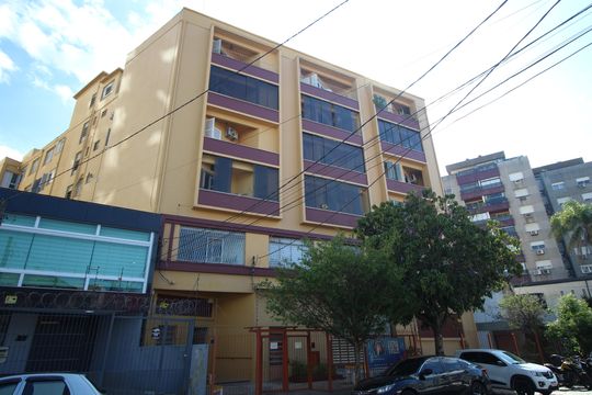 Fachada de apartamento para alugar com 1 quarto, 51m² em Floresta, Porto Alegre