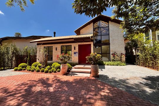 Casa de Condomínio à venda com 4 quartos, 316m² em Morada dos Pinheiros (aldeia da Serra), Barueri