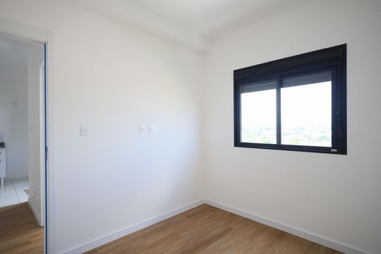Quarto 1 de apartamento para alugar com 2 quartos, 33m² em Km 18, Osasco