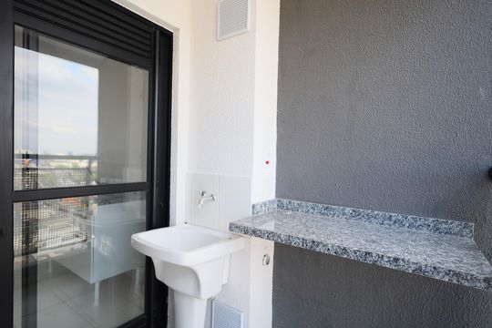Área de Serviço de apartamento para alugar com 2 quartos, 33m² em Km 18, Osasco