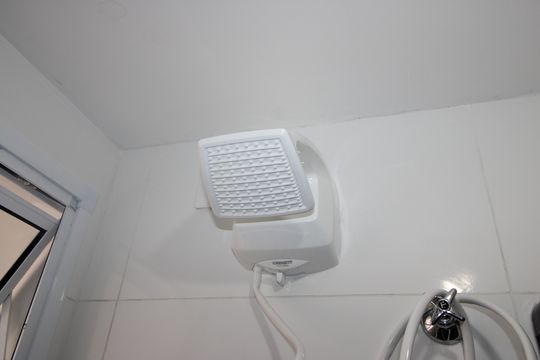Banheiro de apartamento para alugar com 1 quarto, 28m² em Jardim Pedro José Nunes, São Paulo