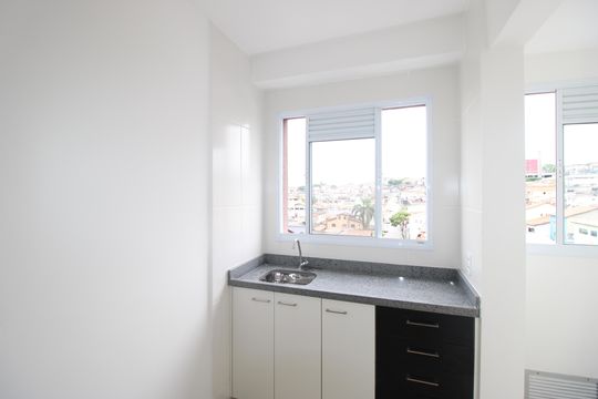 Cozinha de apartamento para alugar com 1 quarto, 28m² em Jardim Pedro José Nunes, São Paulo