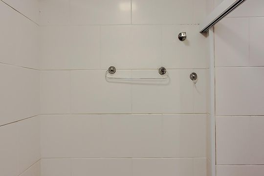 Banheiro de kitnet/studio para alugar com 1 quarto, 32m² em Vila Mariana, São Paulo