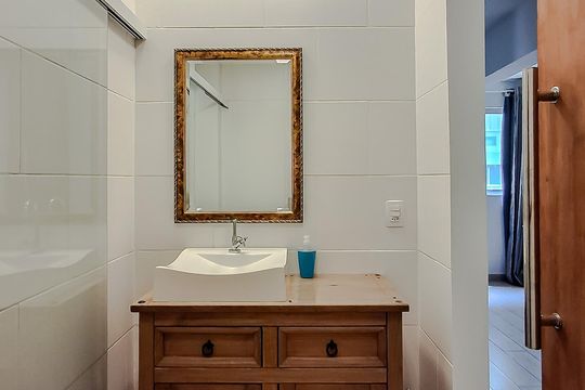 Banheiro de kitnet/studio para alugar com 1 quarto, 32m² em Vila Mariana, São Paulo