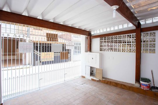 Garagem de casa à venda com 2 quartos, 112m² em Centro, Diadema
