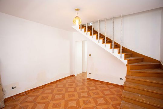 Casa à venda com 2 quartos, 112m² em Centro, Diadema