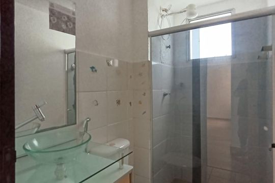 Banheiro de apartamento para alugar com 2 quartos, 48m² em Bairro das Graças, Belford Roxo