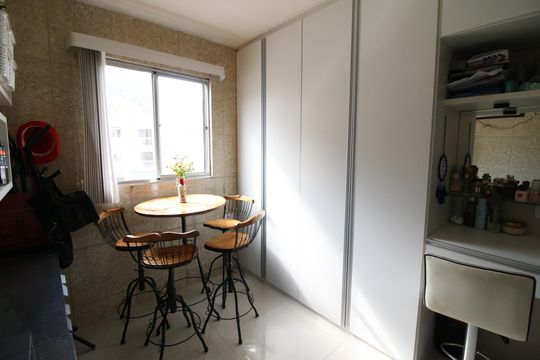 Casa à venda com 2 quartos, 70m² em Jacarepaguá, Rio de Janeiro