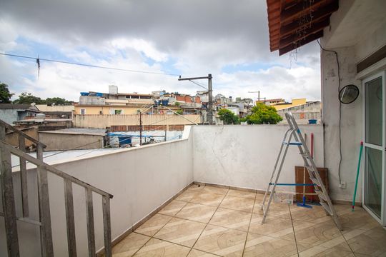 Quintal de Serviço de casa para alugar com 3 quartos, 125m² em Parque Santo Antônio, São Paulo