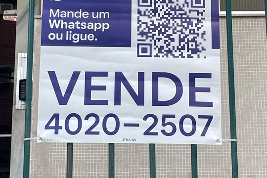 Placa de apartamento à venda com 2 quartos, 71m² em Tijuca, Rio de Janeiro