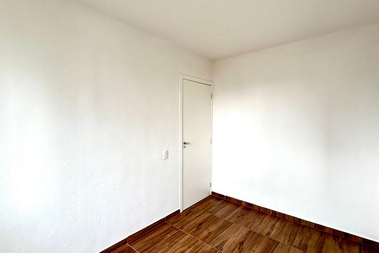 Quarto 2 de apartamento para alugar com 2 quartos, 44m² em Vila Nova Bonsucesso, Guarulhos