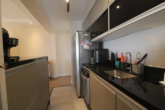 Cozinha de apartamento à venda com 3 quartos, 92m² em Barra Olímpica, Rio de Janeiro