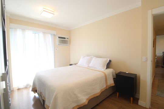 Suíte de apartamento à venda com 3 quartos, 92m² em Barra Olímpica, Rio de Janeiro