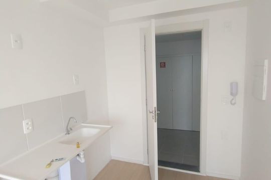 Cozinha de apartamento para alugar com 1 quarto, 17m² em Vila Aricanduva, São Paulo
