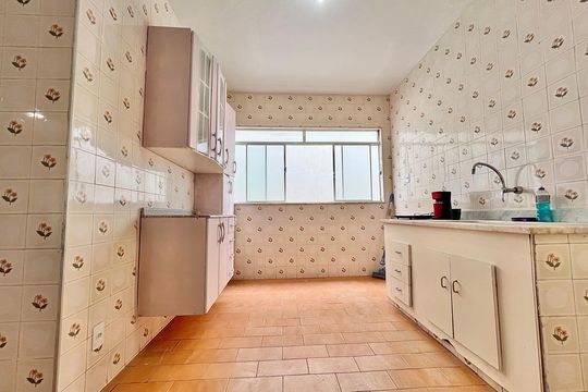 Cozinha de apartamento para alugar com 3 quartos, 84m² em Santa Helena, Juiz de Fora