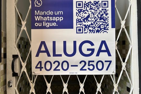 Placa de apartamento para alugar com 3 quartos, 84m² em Santa Helena, Juiz de Fora