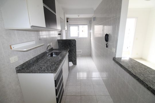 Cozinha de apartamento para alugar com 2 quartos, 60m² em Conjunto Residencial Trinta E Um de Marco, São José dos Campos