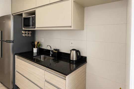 Cozinha de apartamento para alugar com 2 quartos, 55m² em Vila Andrade, São Paulo
