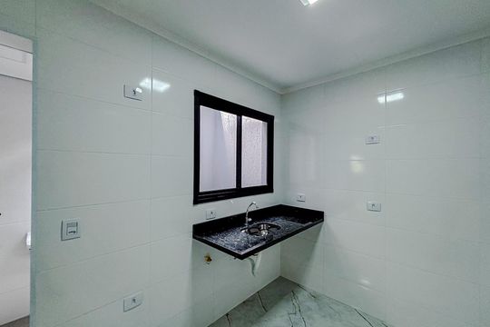 Cozinha de casa de condomínio à venda com 2 quartos, 86m² em Vila Euthalia, São Paulo