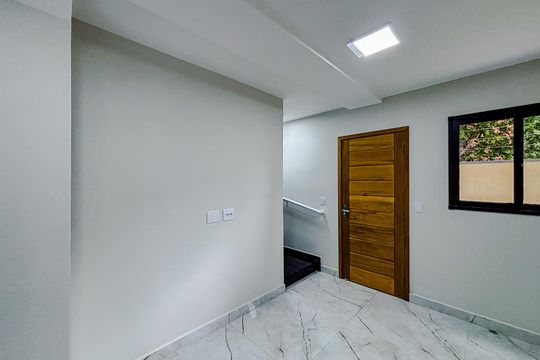Sala de casa de condomínio à venda com 2 quartos, 86m² em Vila Euthalia, São Paulo