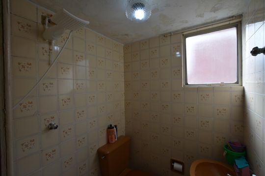 BANHEIRO de apartamento à venda com 2 quartos, 50m² em Jardim Jussara, São Paulo