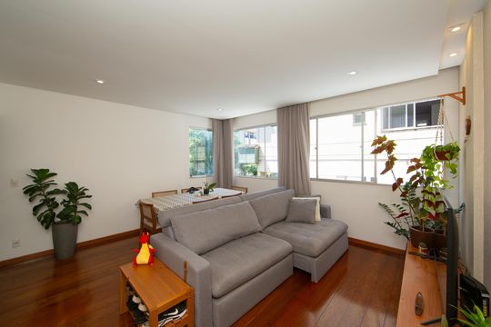 Apartamento à venda com 3 quartos, 84m² em Estoril, Belo Horizonte