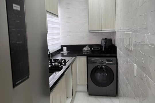 Cozinha de apartamento à venda com 2 quartos, 40m² em Santa Cândida, Curitiba