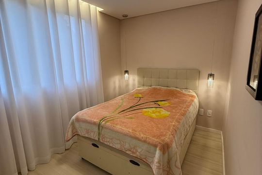 Quarto 1 de apartamento à venda com 2 quartos, 40m² em Santa Cândida, Curitiba
