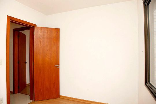Quarto 2 de apartamento à venda com 2 quartos, 73m² em Santana, Porto Alegre