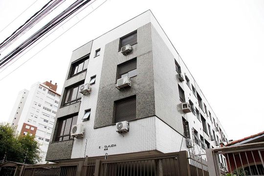 Fachada de apartamento à venda com 2 quartos, 73m² em Santana, Porto Alegre