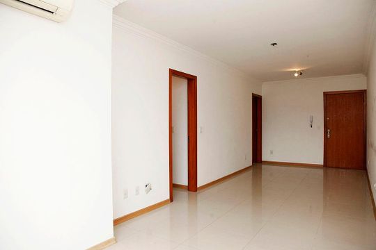 Sala de apartamento à venda com 2 quartos, 73m² em Santana, Porto Alegre