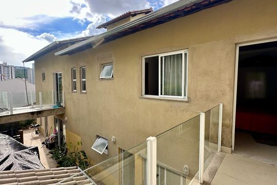 fachada de casa à venda com 5 quartos, 338m² em Santa Lúcia, Belo Horizonte