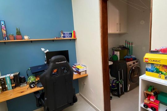 Escritório  de casa de condomínio à venda com 3 quartos, 94m² em Vila Sonia, São Paulo