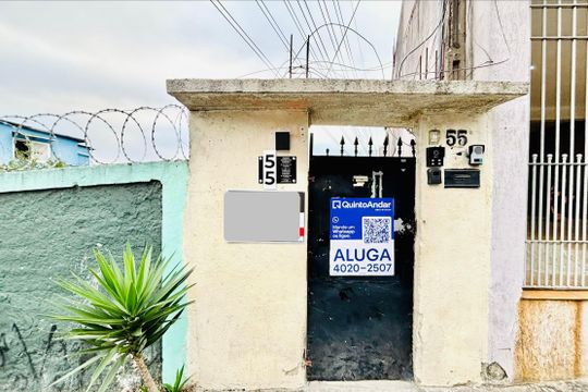 Fachada de casa para alugar com 1 quarto, 20m² em Jardim Lisboa, São Paulo