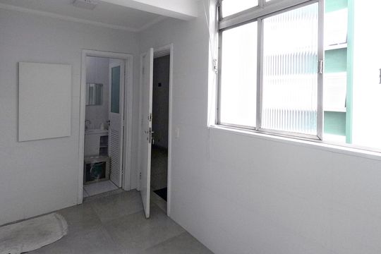 Área de Serviço de apartamento para alugar com 3 quartos, 126m² em Gonzaga, Santos