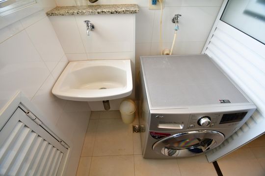 Área de Serviço de apartamento para alugar com 2 quartos, 70m² em Vila Itapura, Campinas