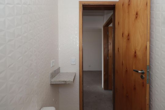 Banheiro de apartamento à venda com 2 quartos, 51m² em Penha de França, São Paulo