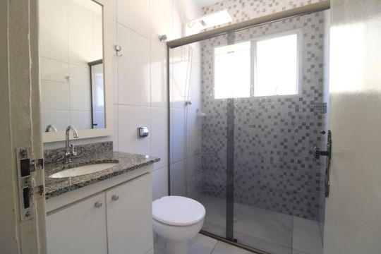 Casa para alugar com 3 quartos, 150m² em Jardim Myrna, São Paulo