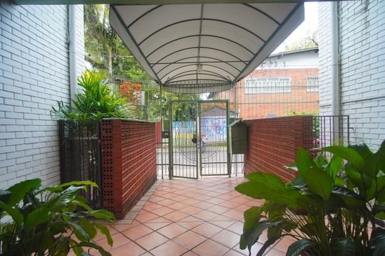 Entrada de apartamento à venda com 3 quartos, 127m² em São José, São Leopoldo