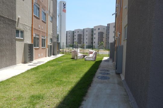 Área comum de apartamento para alugar com 2 quartos, 50m² em Santa Cruz, Rio de Janeiro