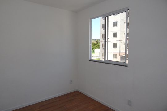 Quarto 1 de apartamento para alugar com 2 quartos, 50m² em Santa Cruz, Rio de Janeiro