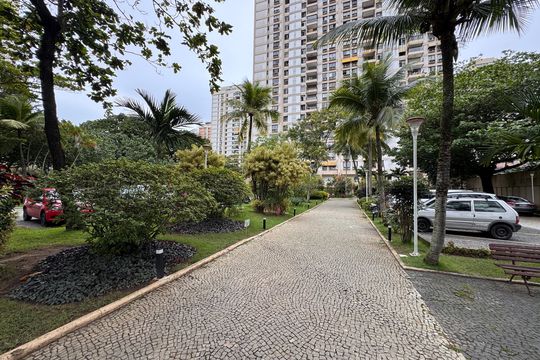 Fachada de apartamento à venda com 3 quartos, 182m² em Barra da Tijuca, Rio de Janeiro