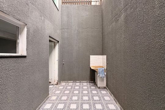 Lavanderia edícula de casa à venda com 4 quartos, 229m² em Jardim Las Vegas, Santo André