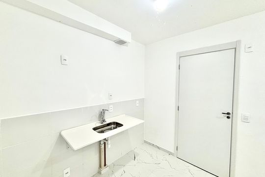 Cozinha de apartamento para alugar com 2 quartos, 38m² em Vila Campanela, São Paulo