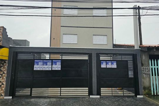 Fachada de apartamento para alugar com 2 quartos, 60m² em Parque Recanto Monica, Itaquaquecetuba