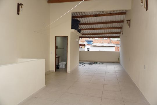 Terraço de casa para alugar com 1 quarto, 80m² em Jardim Margarida, Embu das Artes